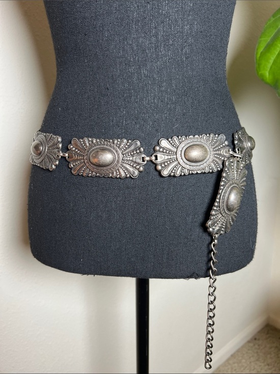 ESCADA Women’s Gun Metal Vintage Ornate Concho Belt Made in Spain HEAVY!! main image 13